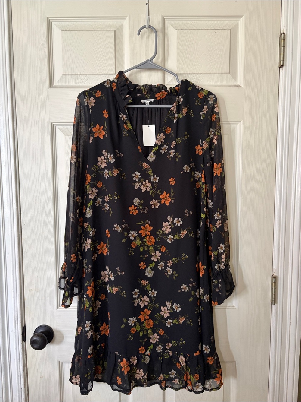 Black Floral Long-Sleeve Ruffle-Hem Dress
